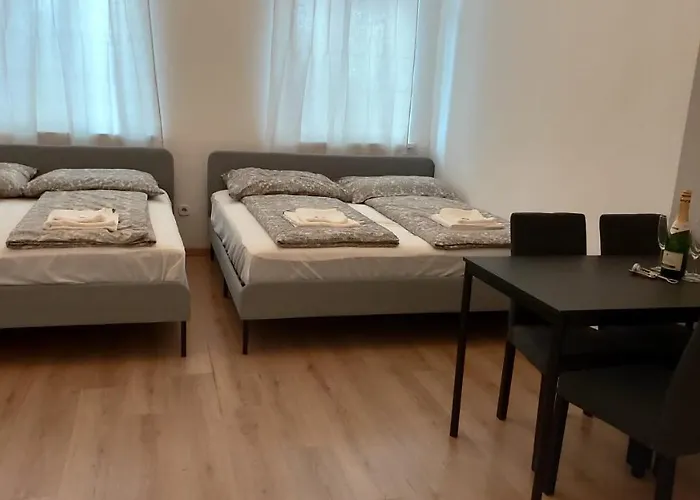 Cozynite Premium Hauptbahnhof 1+2 *