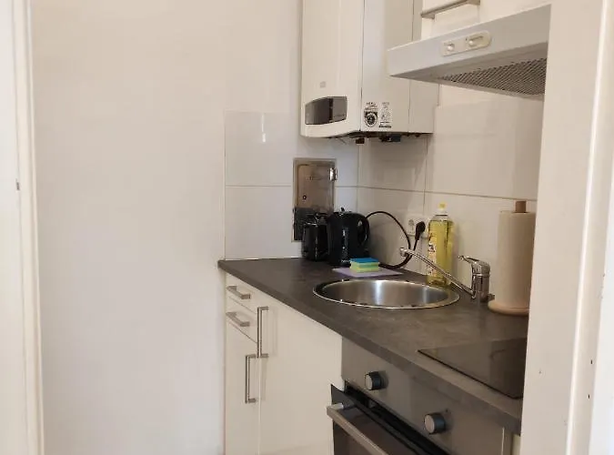 Cozynite Premium Hauptbahnhof 1+2 *